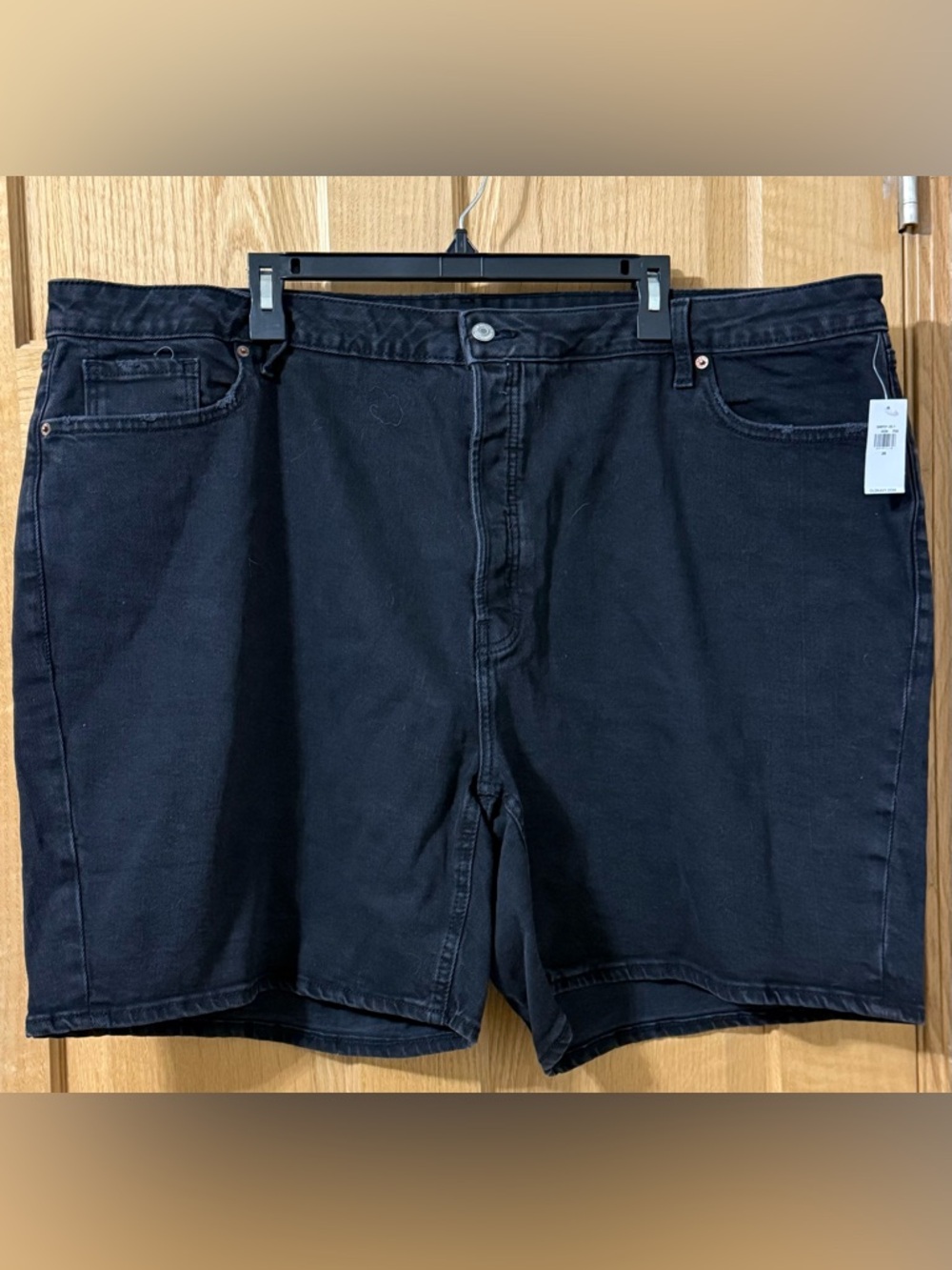 Old Navy High Rise O.G. Straight Black Denim Shorts Size 26 NWT - Picture 2 of 5